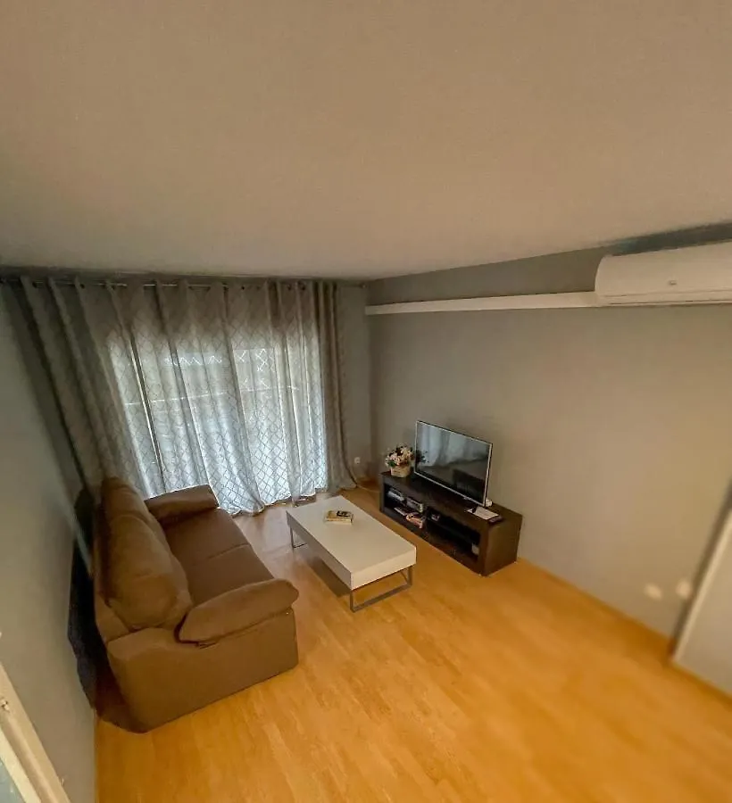Piso Acogedor Fortuny 萨洛 0*,  西班牙
